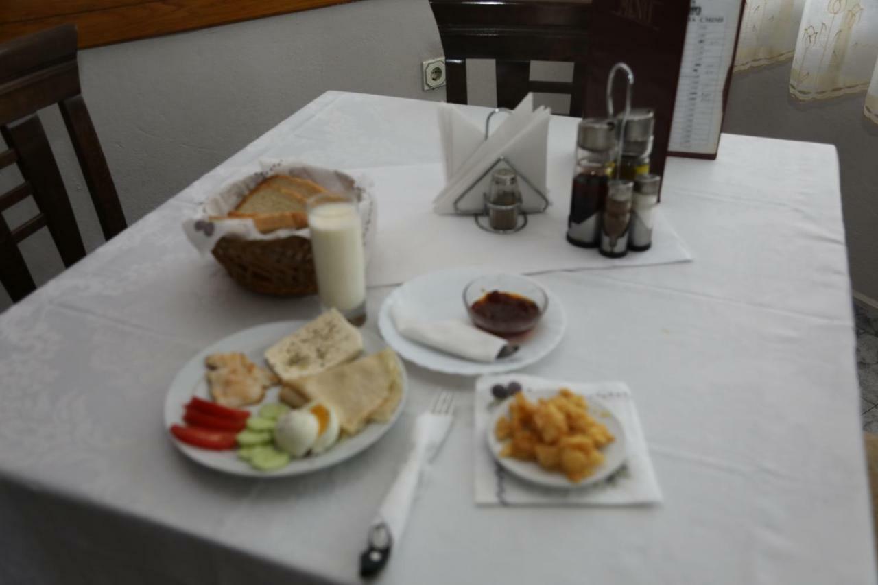 Hotel Villa Kabashi Korce Eksteriør billede