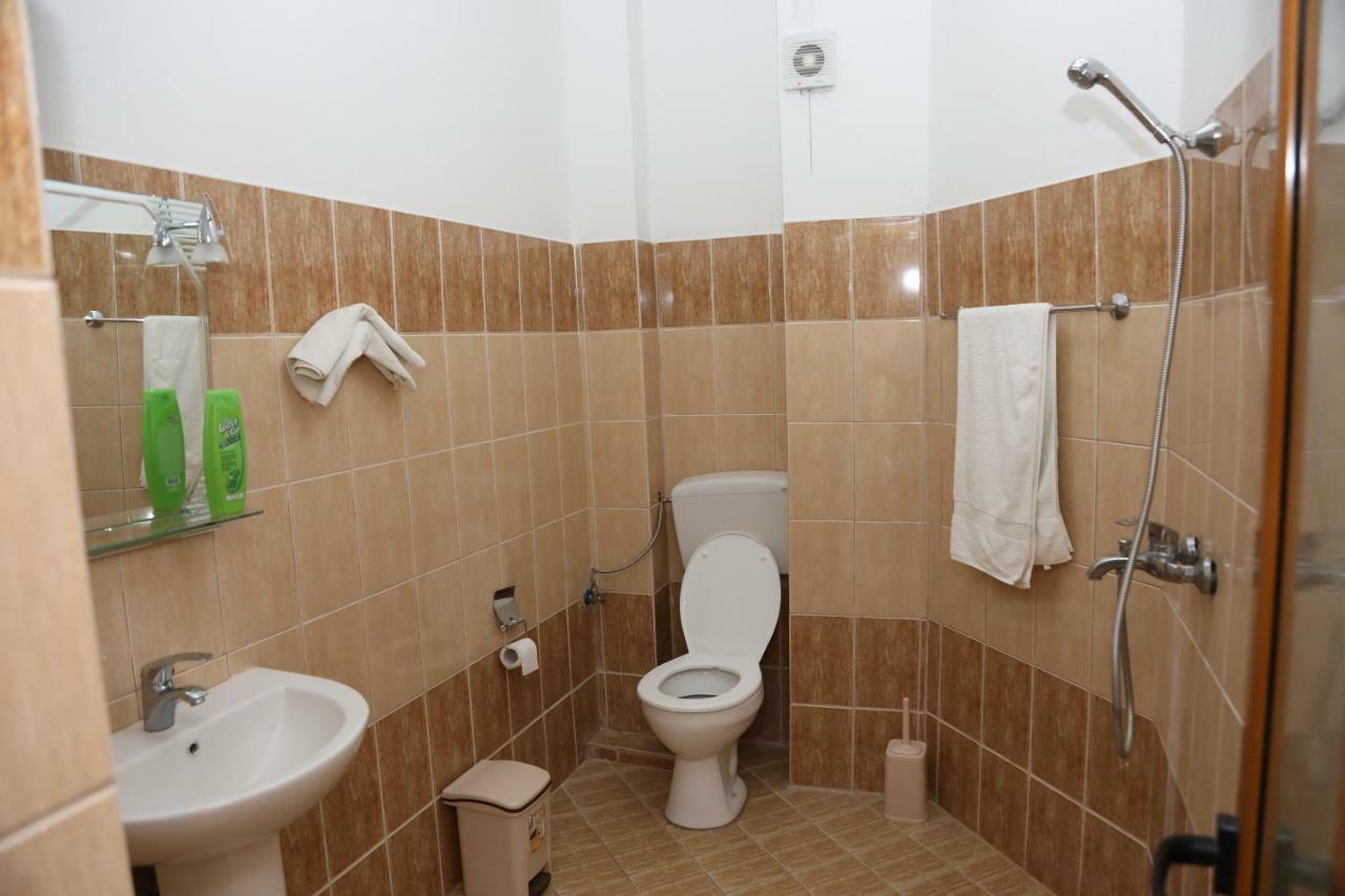 Hotel Villa Kabashi Korce Eksteriør billede
